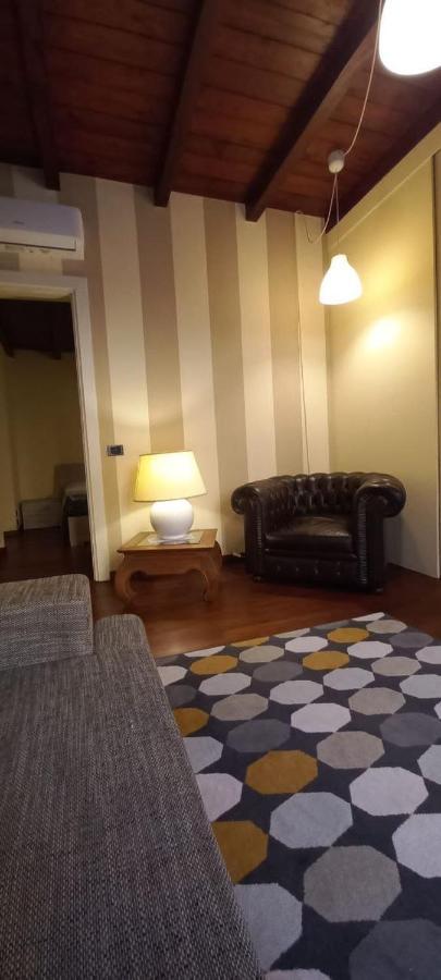 Daisy Apartment In Centro A Como Eksteriør bilde