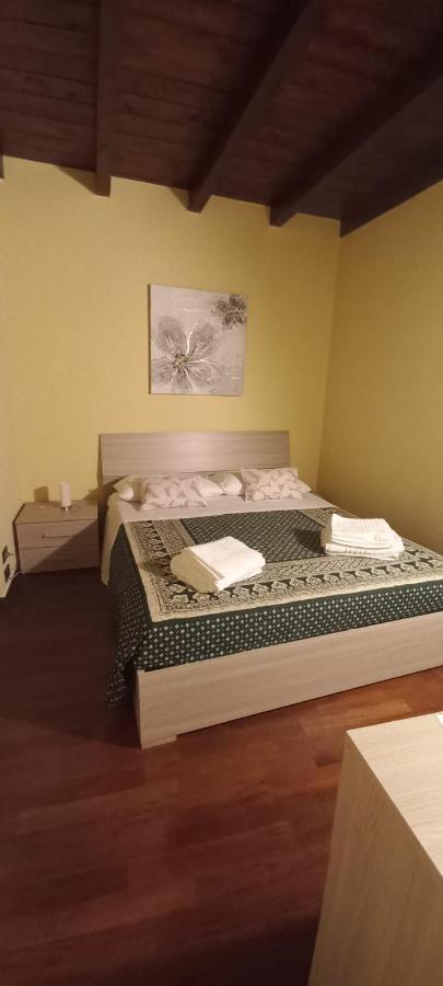 Daisy Apartment In Centro A Como Eksteriør bilde