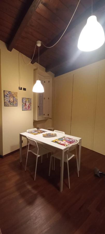 Daisy Apartment In Centro A Como Eksteriør bilde